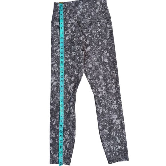 Lululemon Women's Snakeskin Pull-On Nulu Align Leggings Camo Lunar Rock Size 6 - Picture 7 of 9